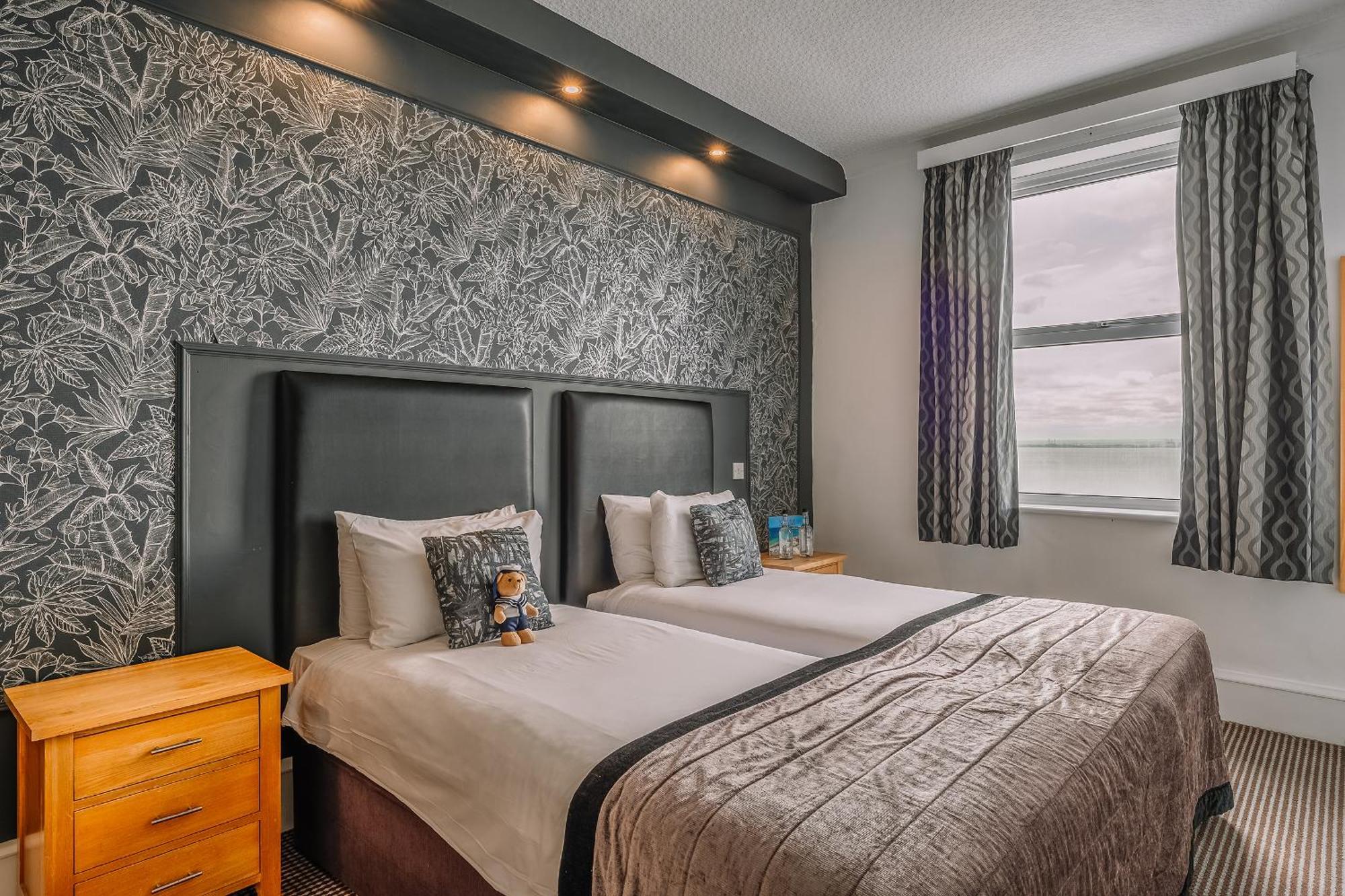 Hotel Muthu Westcliff 3*