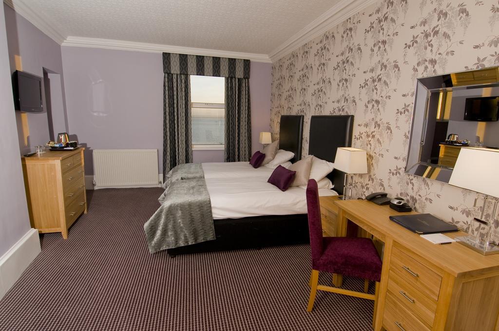 Hotel Muthu Westcliff 3*